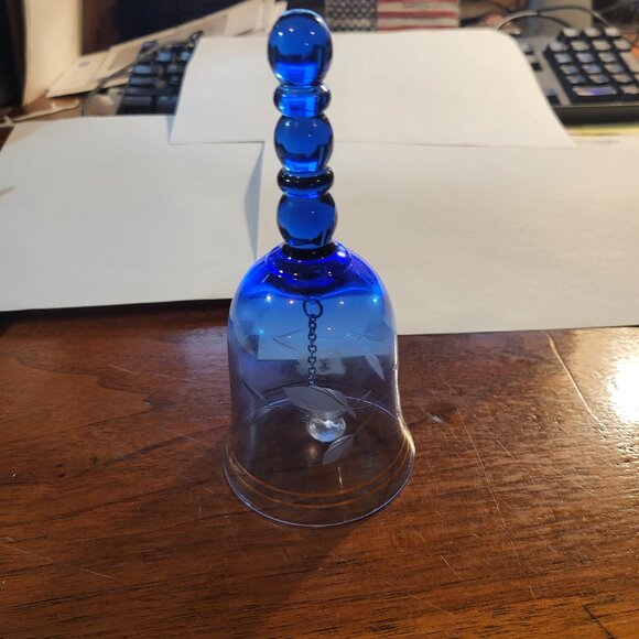 LAUSITZER GLAS COLBALT BLUE BELL - Picture 1 of 2